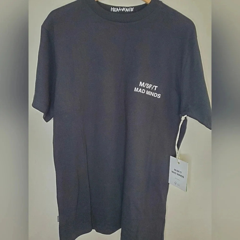 M/FT/TS MAD MIND NWT GRAPHIC TEE SIZE M "HEAT WAVE /HERE COMES TROUBLE" - Picture 2 of 9